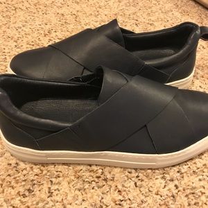 Athleta Leather Alec by J.Slides - like New!